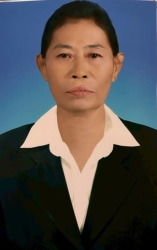 นางเด่น มากสันเทียะ 